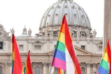 El Vaticano autorizó la bendición de parejas del mismo sexo