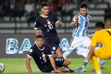 Argentina enfrenta a Perú por el Preolímpico