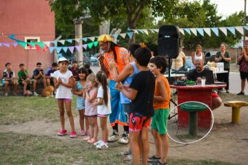 Carhué comienza en el Barrio Illia a festejar su Aniversario Carhué comienza en el Barrio Illia a festejar su Aniversario