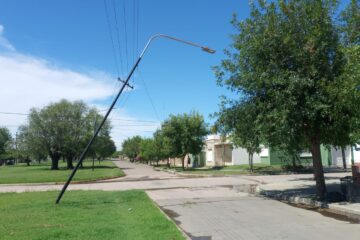 El paso de la tormenta se hizo sentir en Carhué El paso de la tormenta se hizo sentir en Carhué