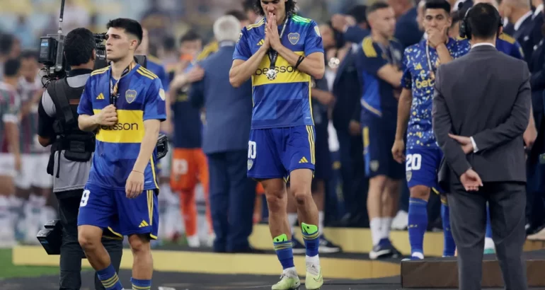 Cavani quedó afuera de la primera lista de convocados de Diego Martínez Cavani quedó afuera de la primera lista de convocados de Diego Martínez