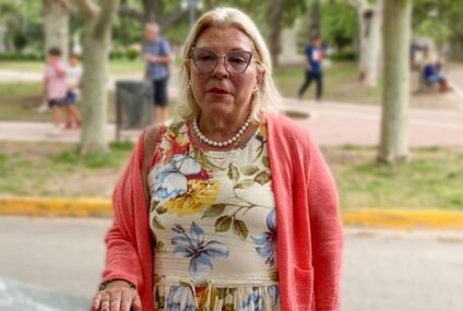 Carrió apuntó contra Adorni y habló de un «gobierno de corruptos» Carrió apuntó contra Adorni y habló de un «gobierno de corruptos»