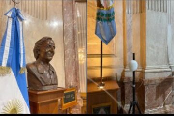Retiran un busto de Kirchner del Congreso: “No fue senador, no fue vicepresidente y yo no soy su viuda”