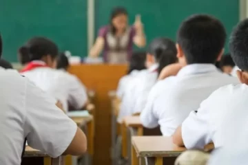 Gremios docentes aceptaron la oferta del Gobierno: cuánto cobrará un maestro en abril