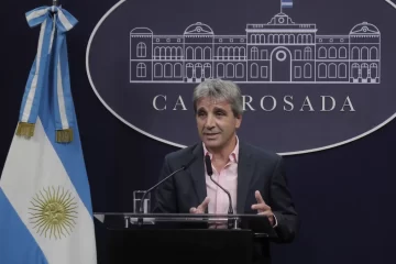 Caputo negó una nueva devaluación y habló sobre el pedido del FMI
