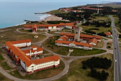 La Provincia rechaza la privatización del complejo de Chapadmalal: “80 años de historia están en riesgo” La Provincia rechaza la privatización del complejo de Chapadmalal: “80 años de historia están en riesgo”