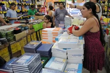 El Gobierno estableció un refuerzo extraordinario a la Ayuda Escolar Anual