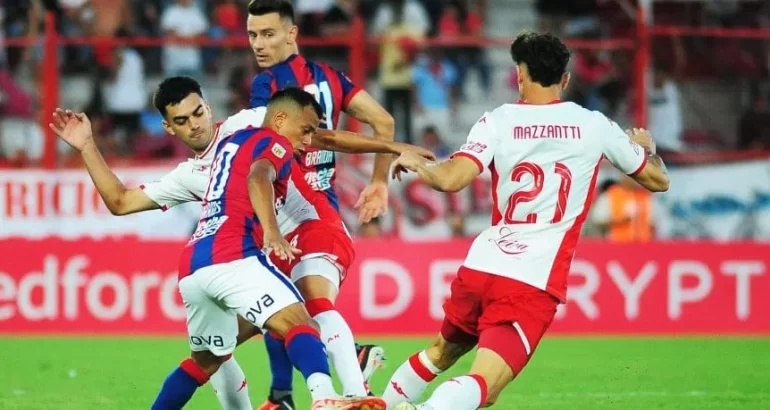 En un nuevo clásico, Huracán y San Lorenzo se enfrentan en Parque Patricios En un nuevo clásico, Huracán y San Lorenzo se enfrentan en Parque Patricios