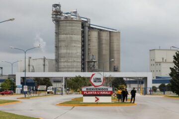 El grupo brasileño Camargo Correa puso a la venta Loma Negra