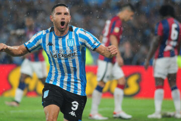 Racing goleó a San Lorenzo en Avellaneda