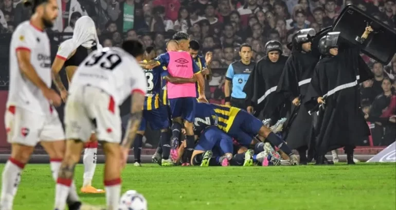 Central aguantó y derrotó a Newell’s con un golazo de Malcorra Central aguantó y derrotó a Newell’s con un golazo de Malcorra