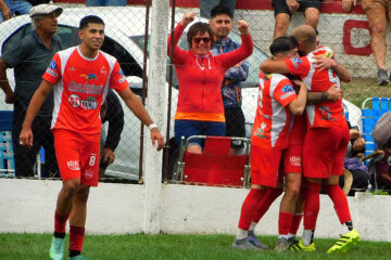 Deportivo Rivera goleó 4 a 0 a Puan F.C en el inicio del Torneo