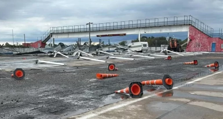 El tornado destruyó gran parte del autódromo de 9 de Julio El tornado destruyó gran parte del autódromo de 9 de Julio