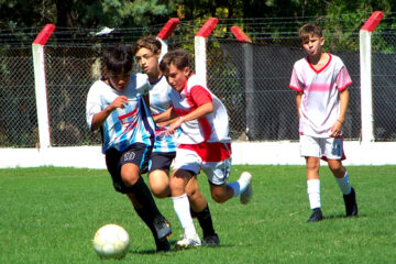LRF Inferiores: La 7° División de Deportivo Rivera busca la final del Clausura ante Argentino