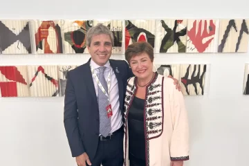 Caputo anunció superávit fiscal en febrero con una fuerte baja del gasto público