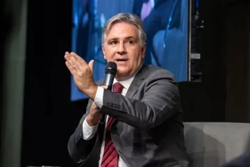 El gobernador de Córdoba aumentará un 84% la jubilación mínima con fondos nacionales