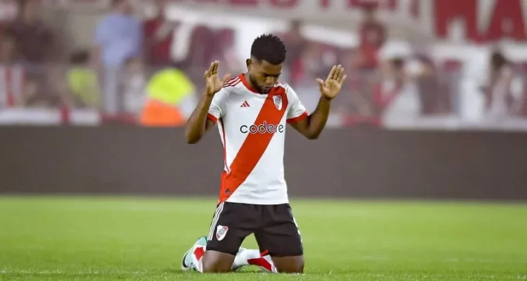 A River le bastó un tiempo para ganarle a Independiente Rivadavia A River le bastó un tiempo para ganarle a Independiente Rivadavia