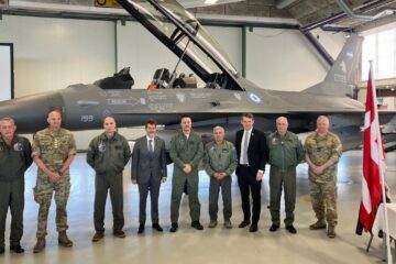 El Gobierno oficializó la compra de 24 aviones de combate F-16