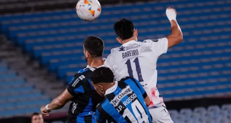 San Lorenzo lo perdió en la última jugada del partido y se complica en la Libertadores San Lorenzo lo perdió en la última jugada del partido y se complica en la Libertadores