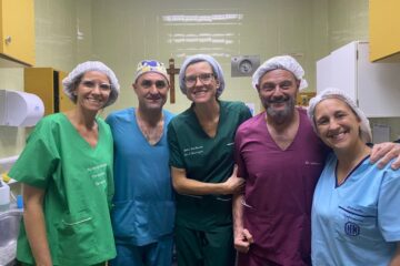 El doctor Mauro Lefevre realizó su segundo implante coclear en el Hospital Municipal de Suárez