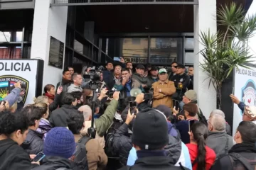 Conflicto en Misiones: un aumento de sueldo mitigó la protesta policial