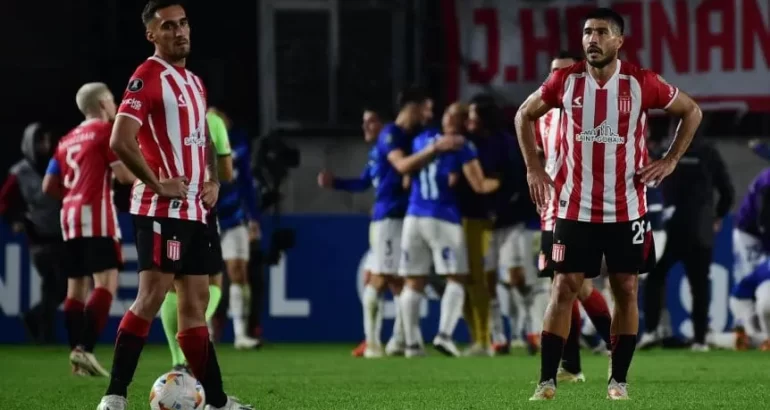 Libertadores: Estudiantes juega por el honor ante Gremio Libertadores: Estudiantes juega por el honor ante Gremio