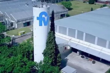 En medio de la recesión y la caída de la industria, una fábrica de grifería suspendió a 600 empleados En medio de la recesión y la caída de la industria, una fábrica de grifería suspendió a 600 empleados