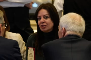 Capital Humano firmó una «garantía salarial» para el personal no docente de las universidades