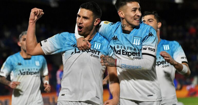 Categórica goleada de Racing ante Tigre Categórica goleada de Racing ante Tigre