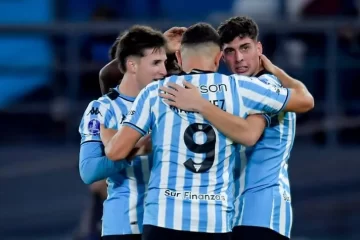Racing juega ante Central Córdoba en Santiago del Estero