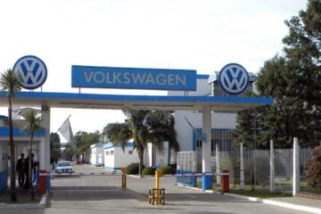 Volkswagen inicia la producción en serie de camiones y buses en Córdoba