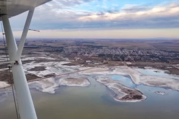 Aero Hostel: refugio para pilotos en Carhué y vista del manto de sal