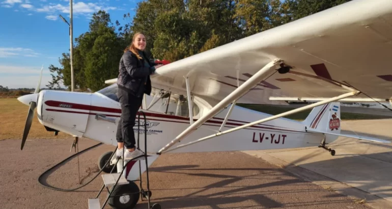 Ailén, la joven aviadora de San Miguel tras sus sueños Ailén, la joven aviadora de San Miguel tras sus sueños