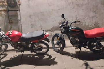 Rivera: Recuperan una moto robada y arrestan a tres sujetos por el hurto y resistencia a la autoridad