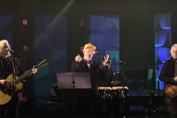 R.E.M. volvió al escena por primera vez en 15 años