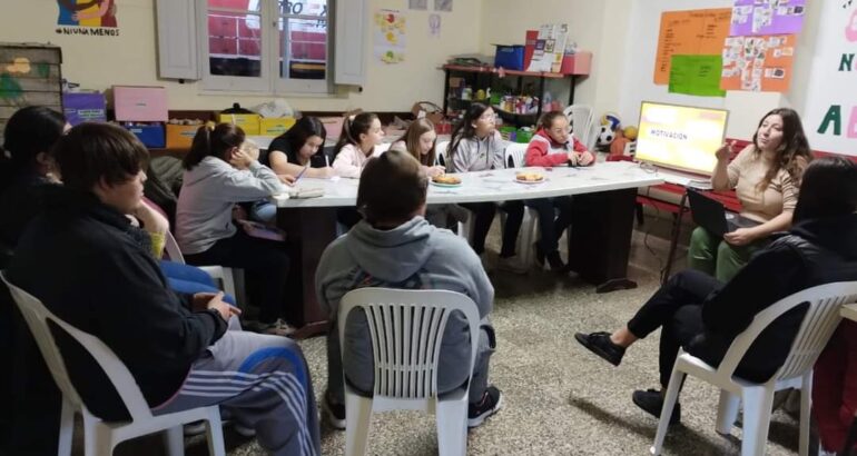 Jóvenes en Trama: Impulsando la Lectura y el Aprendizaje en Comunidades Locales del Distrito Jóvenes en Trama: Impulsando la Lectura y el Aprendizaje en Comunidades Locales del Distrito