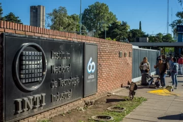 Motosierra y despidos: confirman el cierre de las sedes del INTI