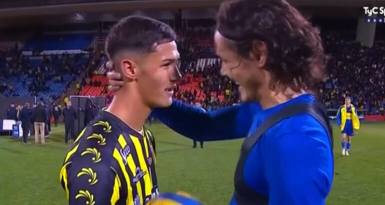 «Debuté hoy»: El gesto de Cavani con un juvenil que debutó en Almirante Brown «Debuté hoy»: El gesto de Cavani con un juvenil que debutó en Almirante Brown