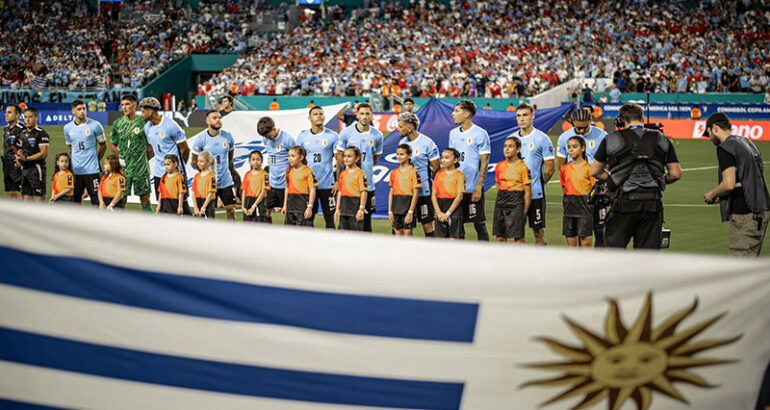 Uruguay y Estados Unidos van por la clasificación en la Copa América Uruguay y Estados Unidos van por la clasificación en la Copa América