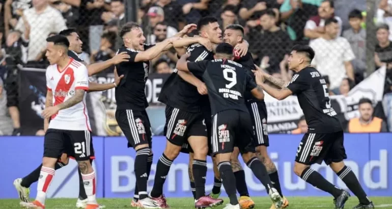 River perdió con Riestra y sumó otro golpe en el cierre del semestre River perdió con Riestra y sumó otro golpe en el cierre del semestre