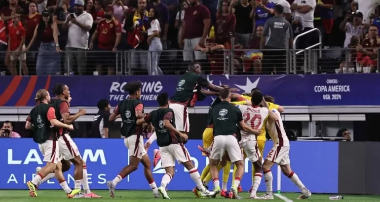 Canadá ganó por penales y será el rival de Argentina Canadá ganó por penales y será el rival de Argentina