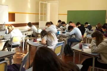 Prácticas laborales y «modo universitario»: El «nuevo sexto» de la secundaria