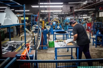 Desde Provincia alertan sobre despidos y sostienen que habrá un “colapso industrial”
