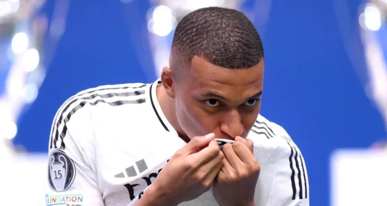 Mbappé fue presentado en el Real Madrid: “Soy un chico muy feliz hoy” Mbappé fue presentado en el Real Madrid: “Soy un chico muy feliz hoy”