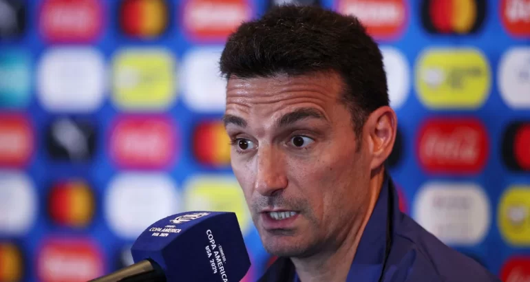 Scaloni: “Di María se va como una leyenda” Scaloni: “Di María se va como una leyenda”