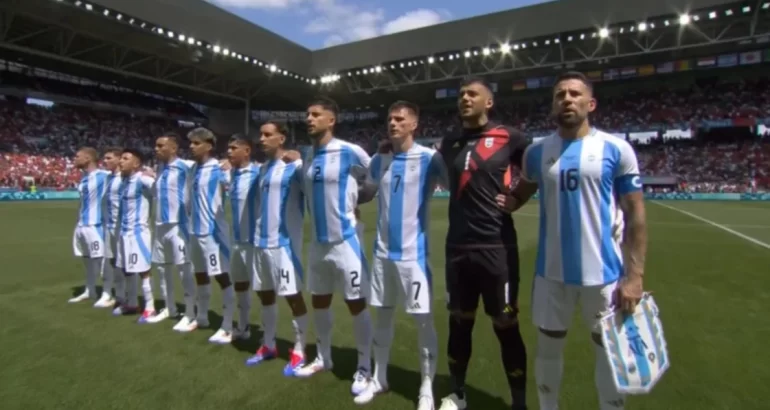 Con Messi y sorpresas, Scaloni presentó la prelista de la Selección argentina para las últimas fechas de Eliminatorias Con Messi y sorpresas, Scaloni presentó la prelista de la Selección argentina para las últimas fechas de Eliminatorias