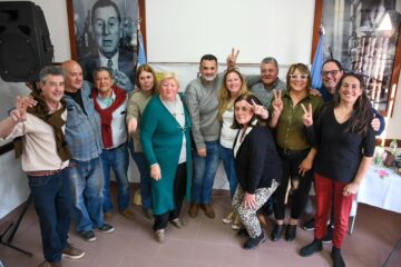 «Fortalecer al gobierno de Kicillof y construir la esperanza, ese es el camino», dijo Menéndez en Carhué