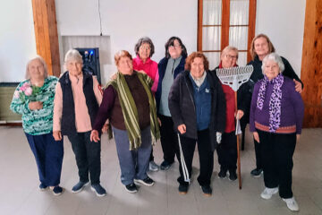 El Centro de Jubilados «Artesanos de la Alegría» presenta una obra de teatro en Carhué El Centro de Jubilados «Artesanos de la Alegría» presenta una obra de teatro en Carhué
