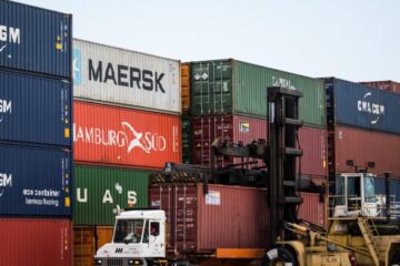 El Gobierno eliminó una retención del impuesto PAIS y las importaciones serán más baratas