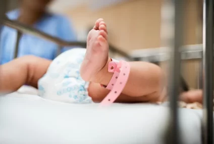 Historia de amor y dolor en San Juan: otorgaron una adopción en tiempo récord para que un bebé no muriera sin nombre ni familia Historia de amor y dolor en San Juan: otorgaron una adopción en tiempo récord para que un bebé no muriera sin nombre ni familia